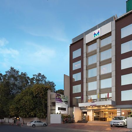 Hotel Mint Park Maple Amritsar Esterno foto