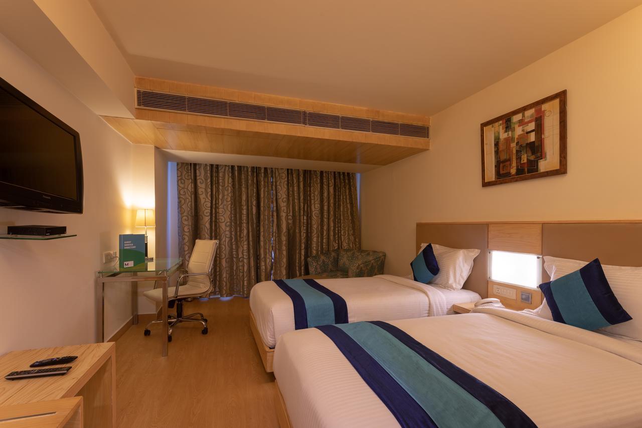 Hotel Mint Park Maple Amritsar Esterno foto